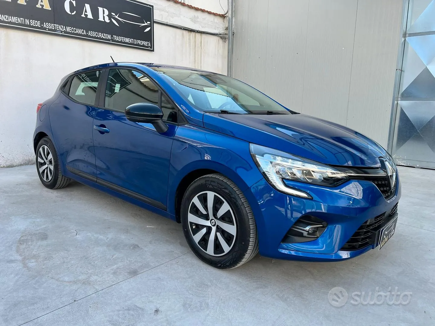 Renault Clio 2023 photo 3