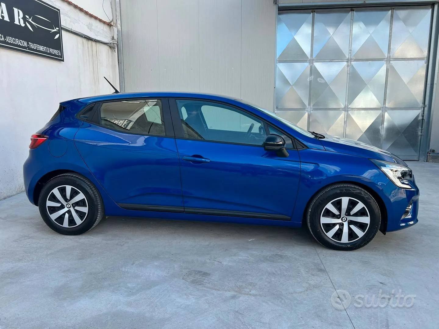 Renault Clio 2023 photo 4