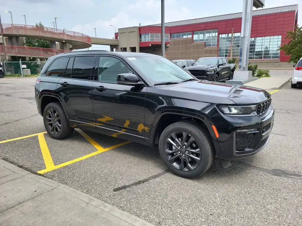 Jeep Grand Cherokee 2026 photo 5
