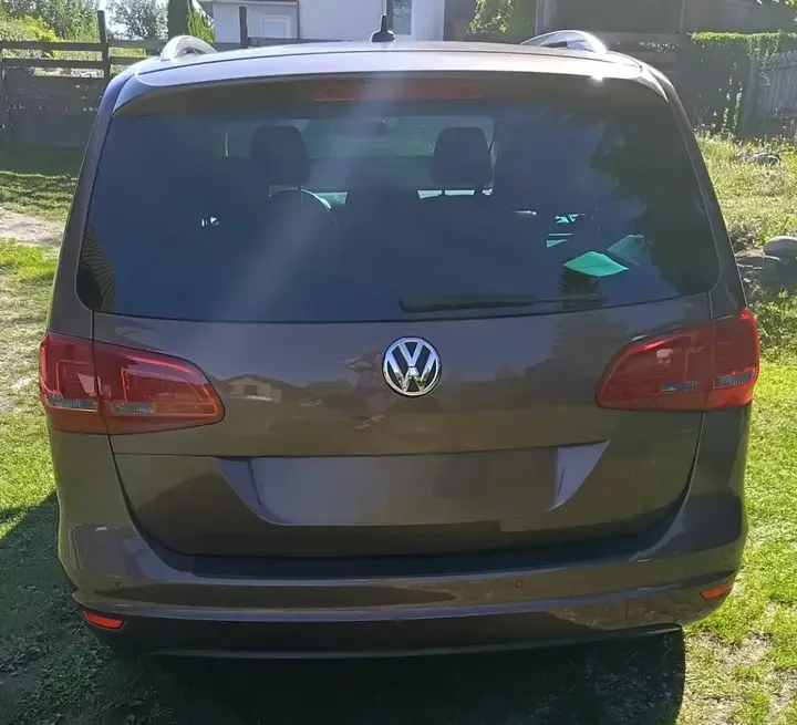 Volkswagen Sharan 2011 photo 2