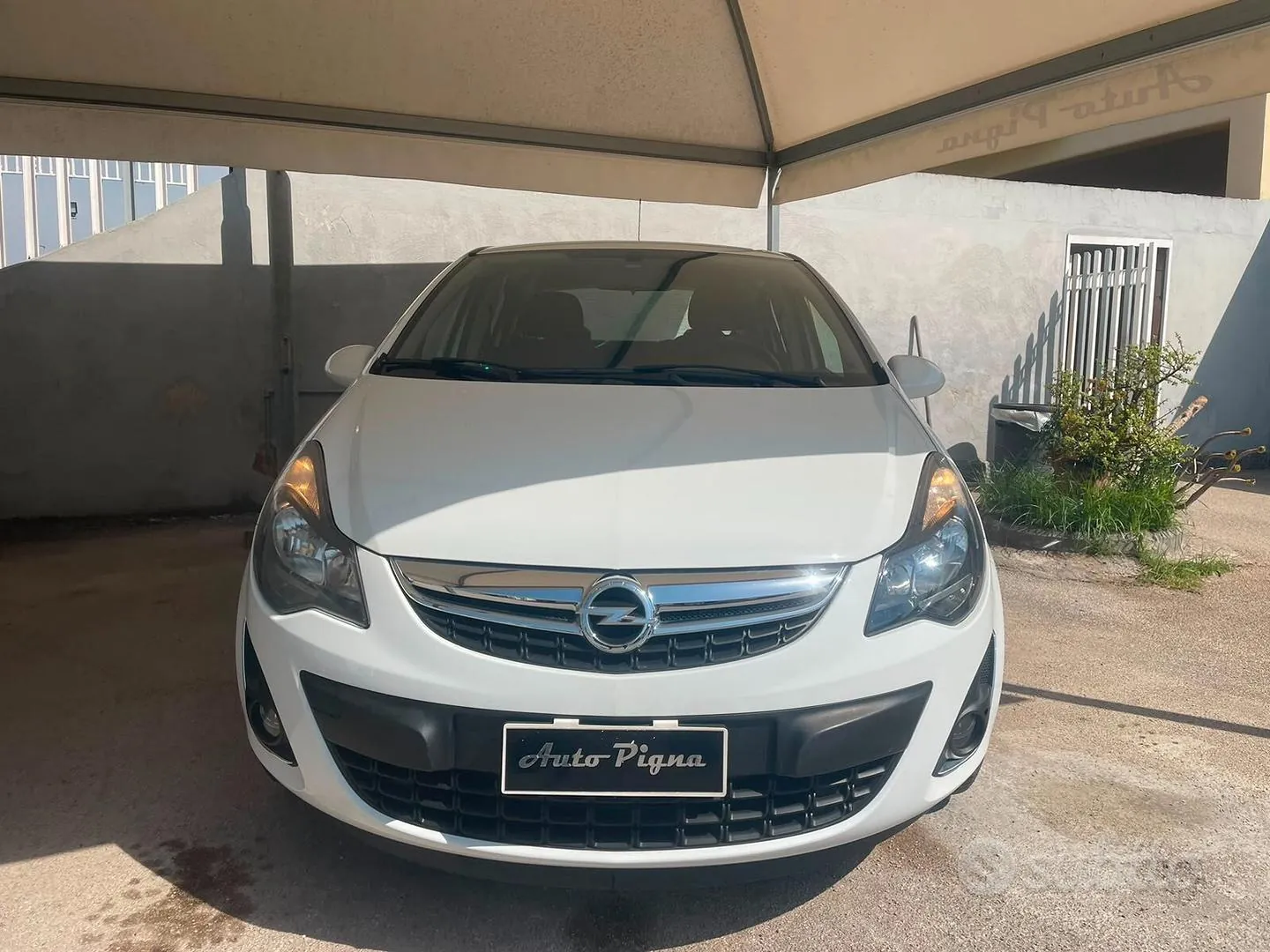 Opel Corsa 2013 photo 2