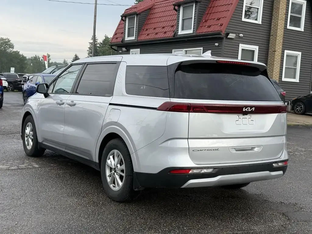 Kia Carnival 2022 photo 5