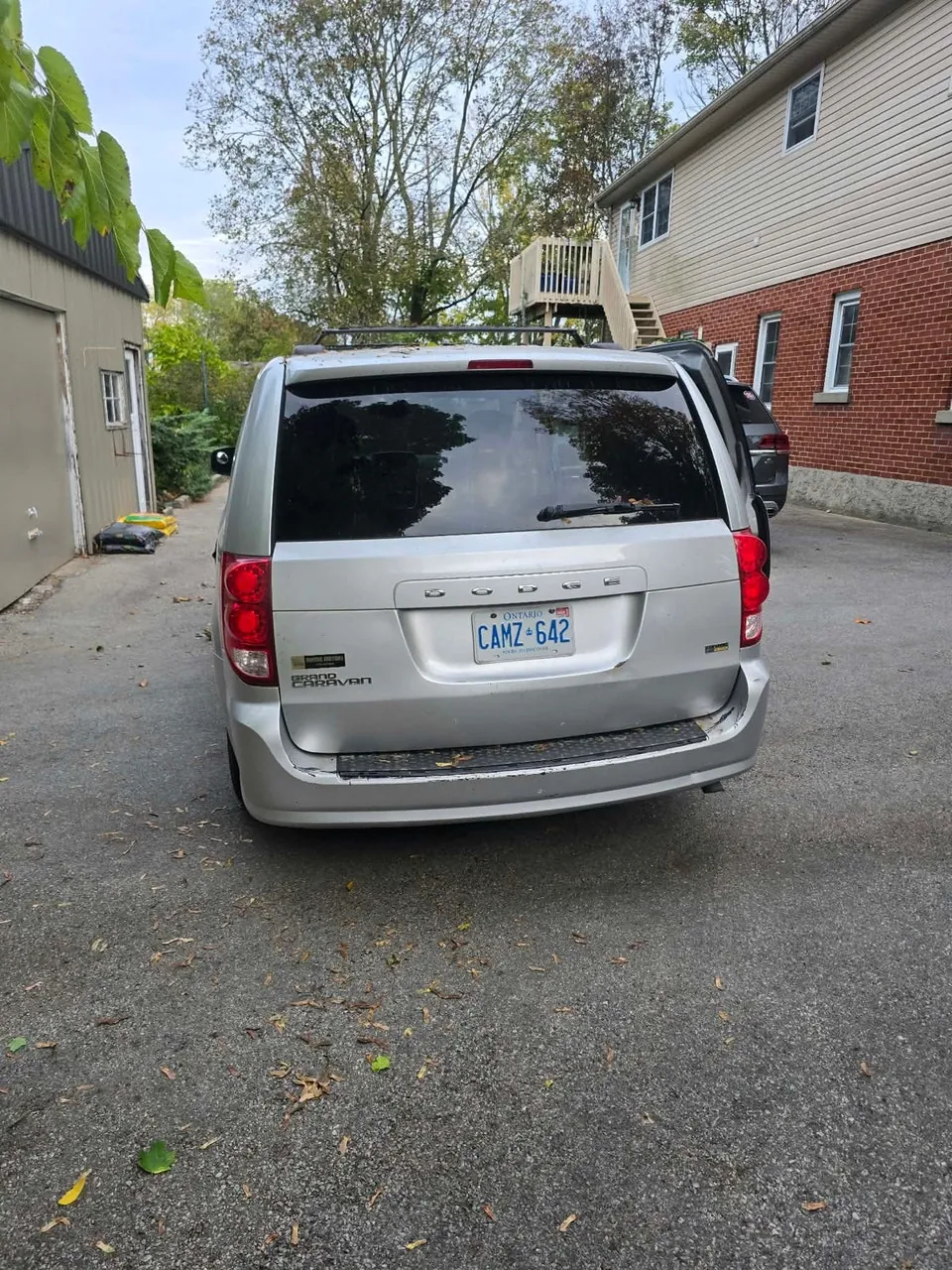 Dodge Caravan 2011 photo 3