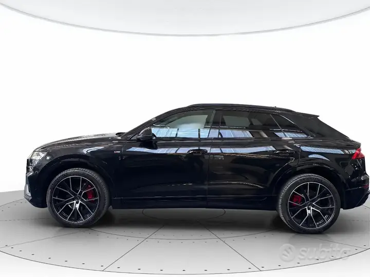 Audi Q8 2023 photo 2