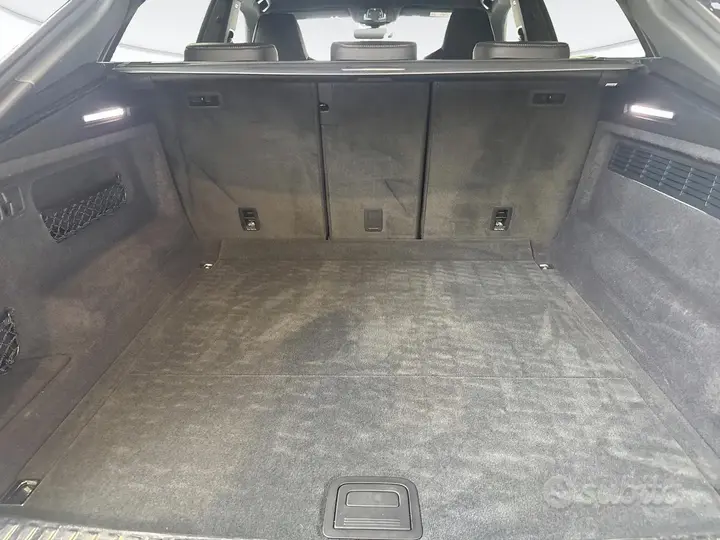 Audi Q8 2023 photo 4