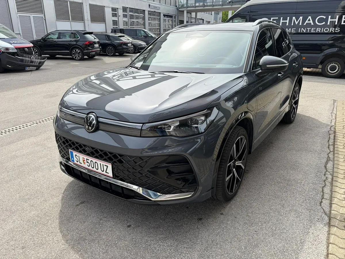 Volkswagen Tiguan 2025 photo 2