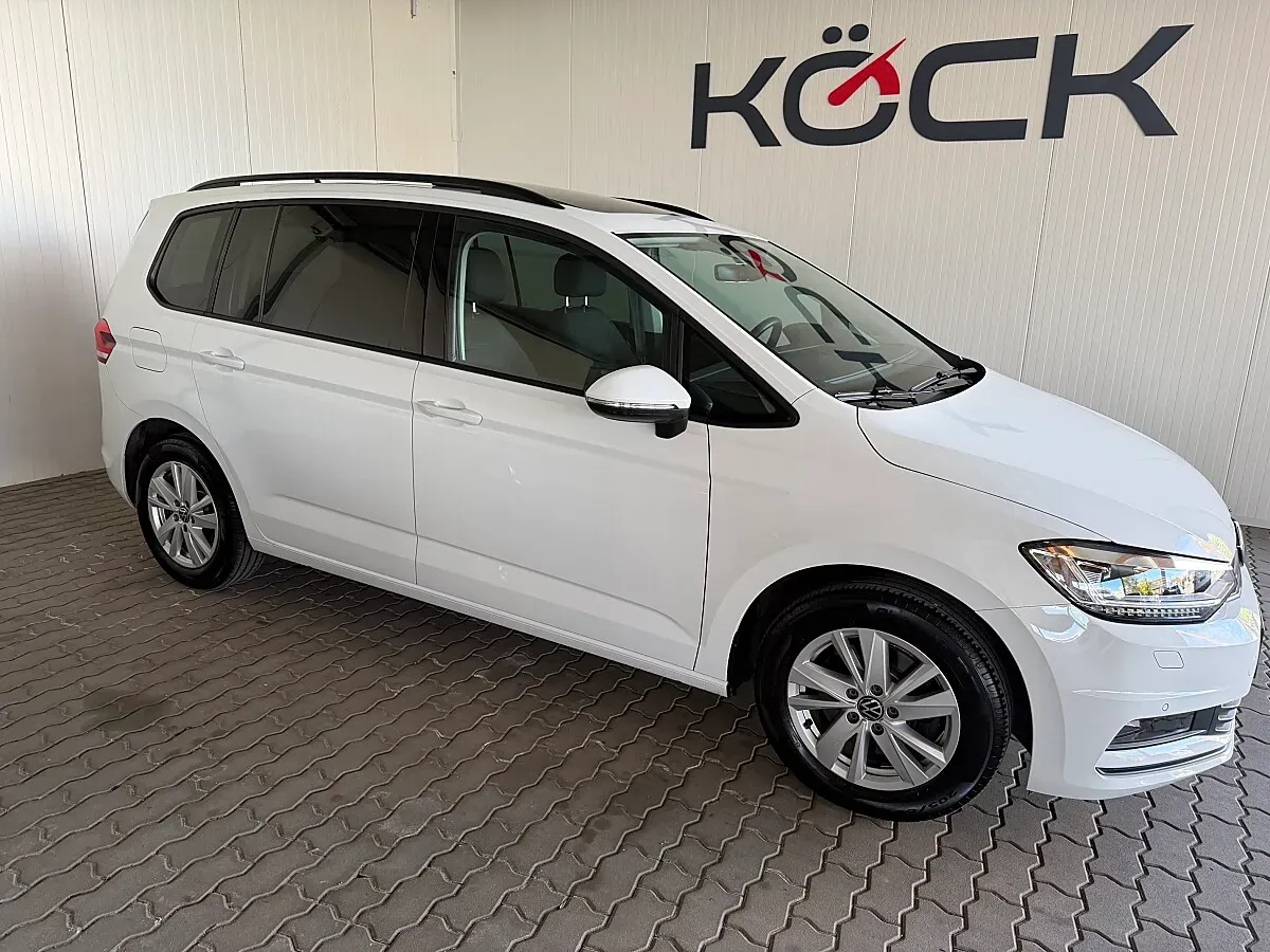 Volkswagen Touran 2023 photo 3