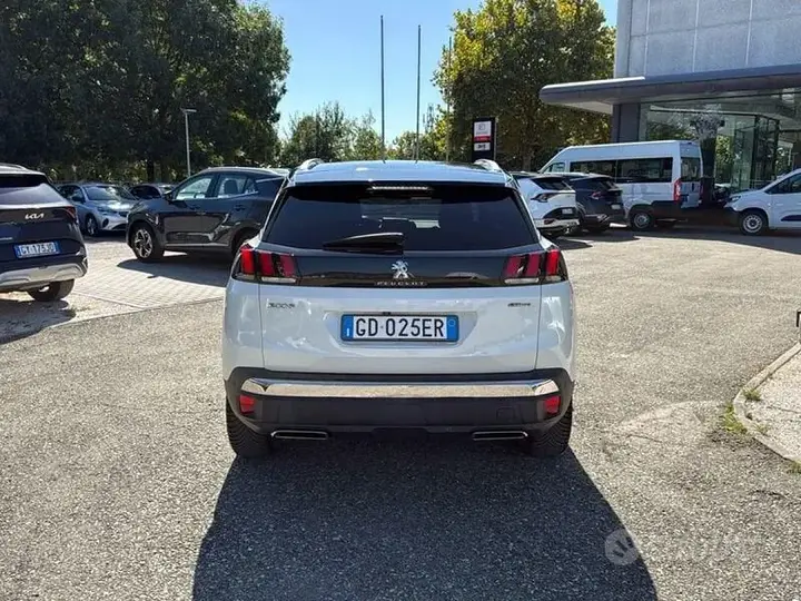 Peugeot 3008 2021 photo 5