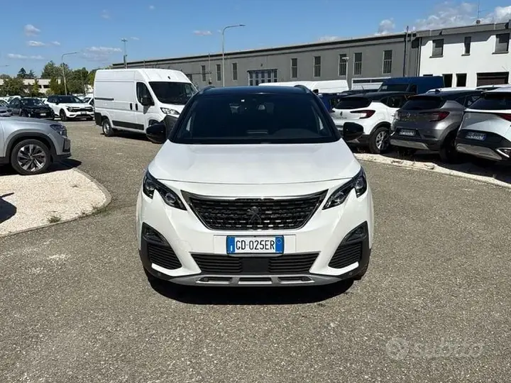 Peugeot 3008 2021 photo 2