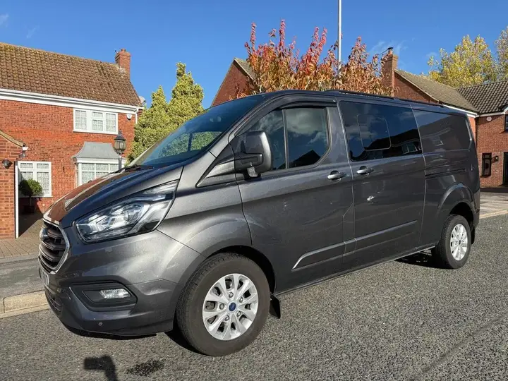 Ford Transit Custom 2023 photo 4