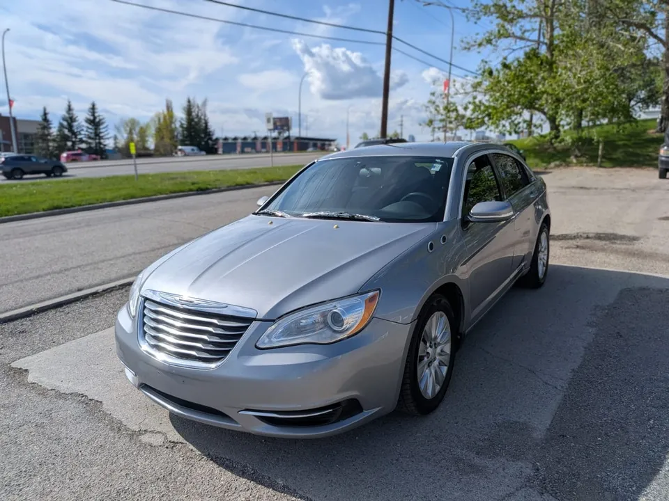 Chrysler 200