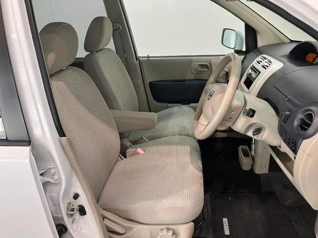 Nissan Otto 2010 photo 5