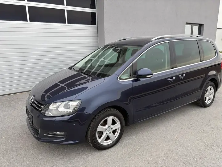 Volkswagen Sharan 2011 photo 2