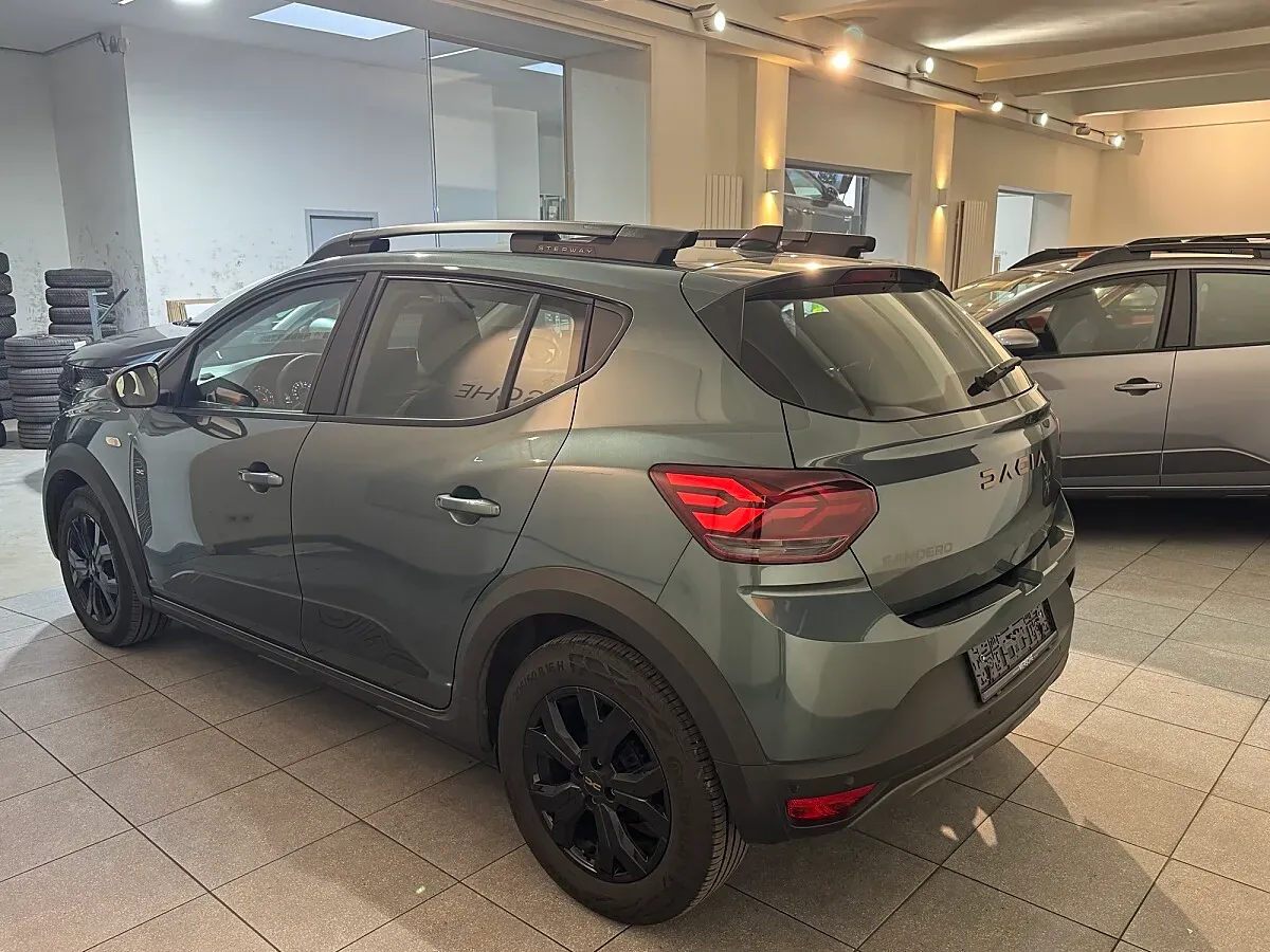 Dacia Sandero Stepway Extreme Tce 90 2023 photo 3