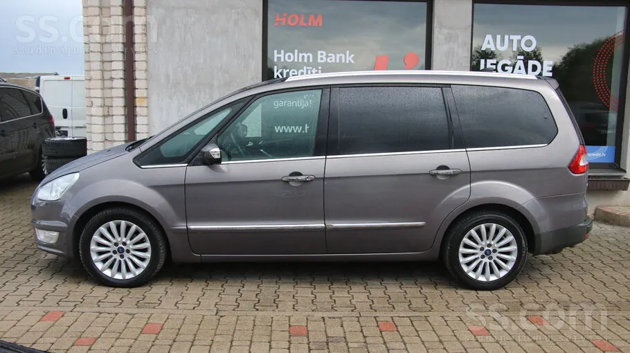 Ford Galaxy 2015 photo 5