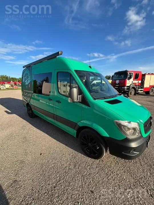 Mercedes-Benz Sprinter