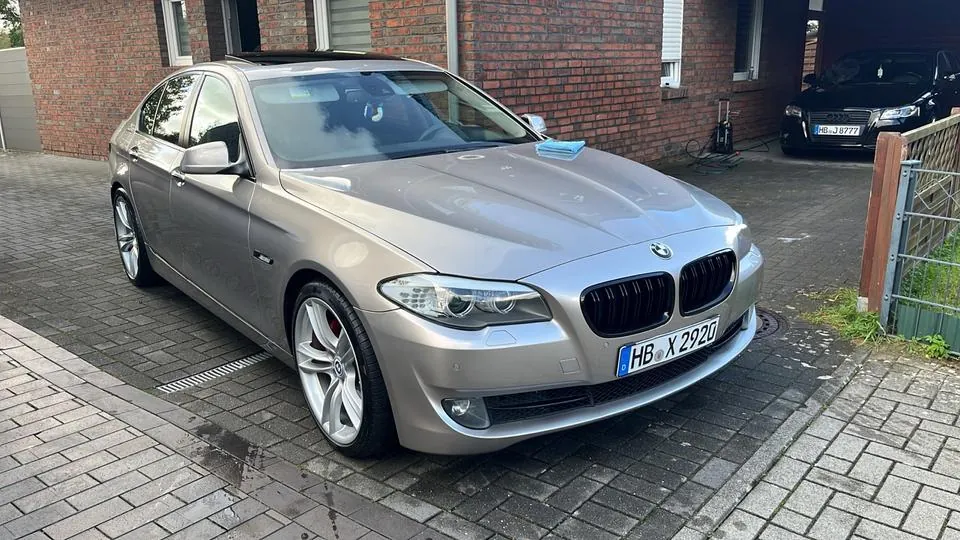 BMW F10