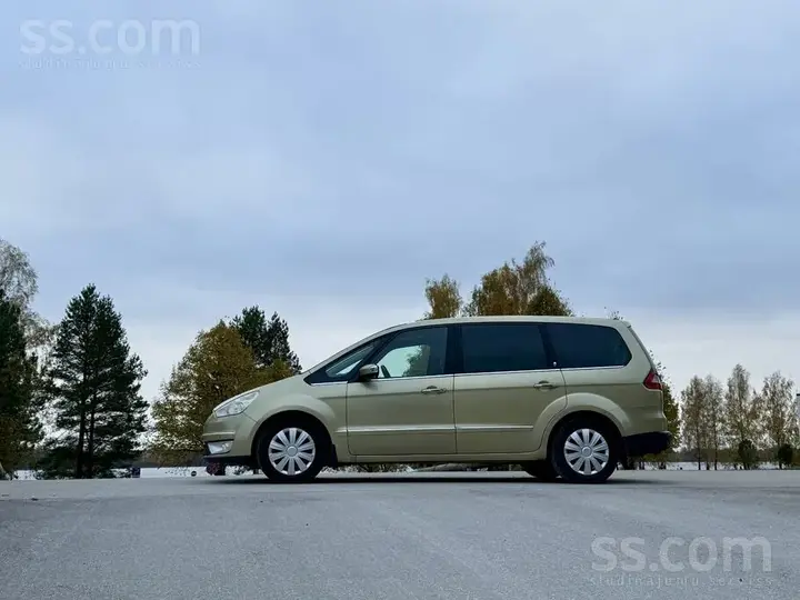 Ford Galaxy 2007 photo 2