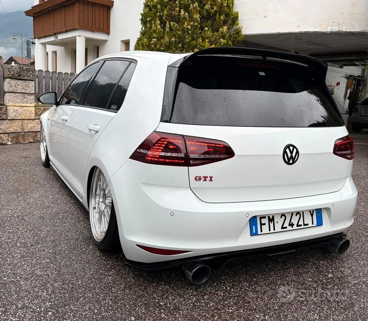 Volkswagen Golf 2017 photo 2