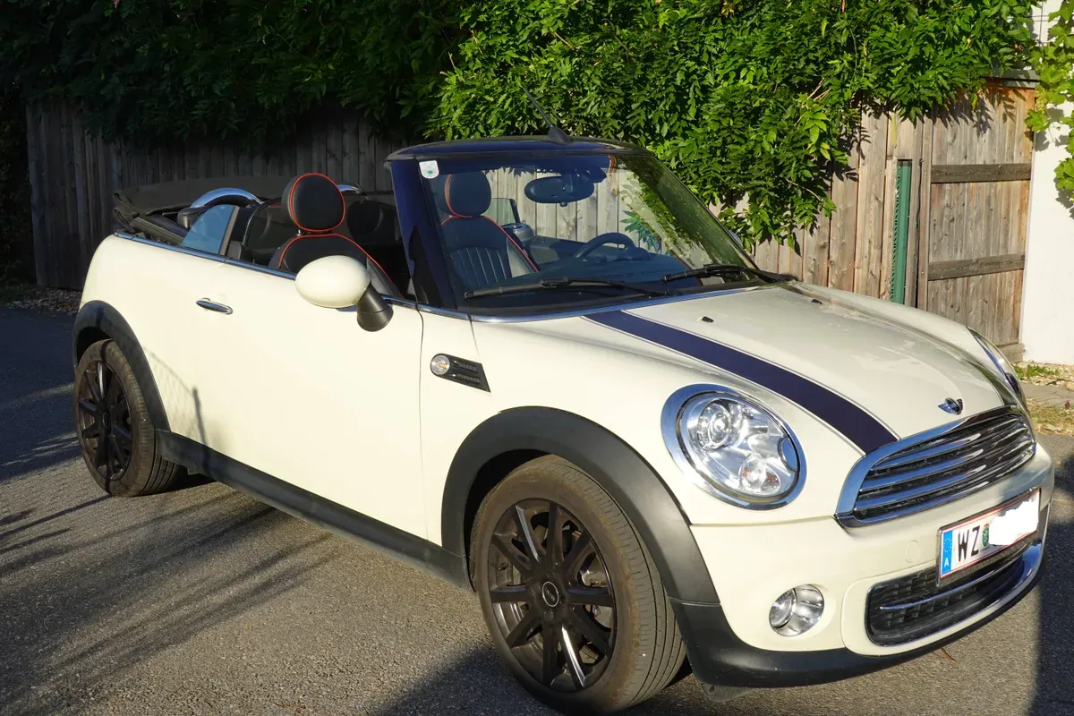 Mini Cabrio 2014 photo 2