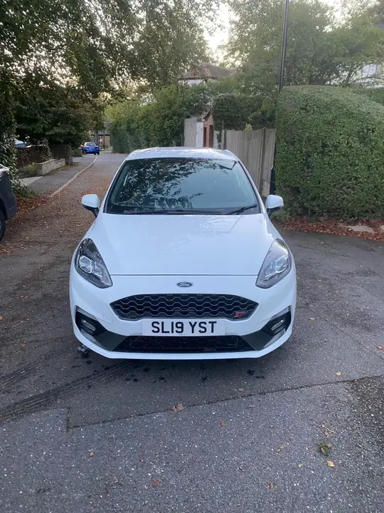 Ford Fiesta 2019 photo 2