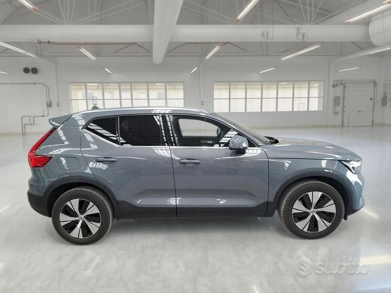 Volvo Xc40 2022 photo 3