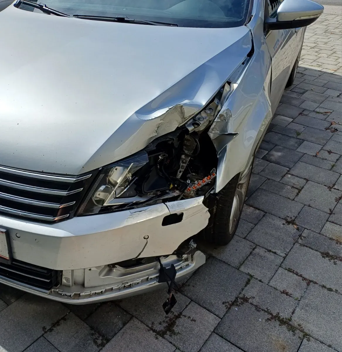 Volkswagen Passat 2013 photo 2