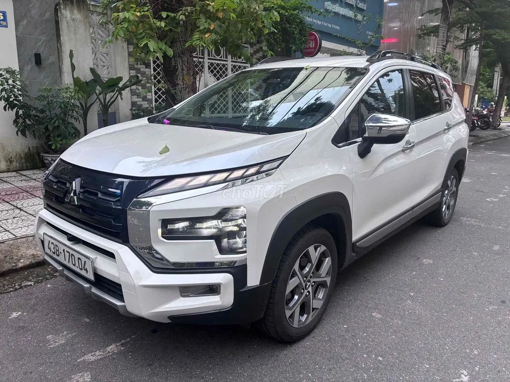 Mitsubishi Xpander Cross