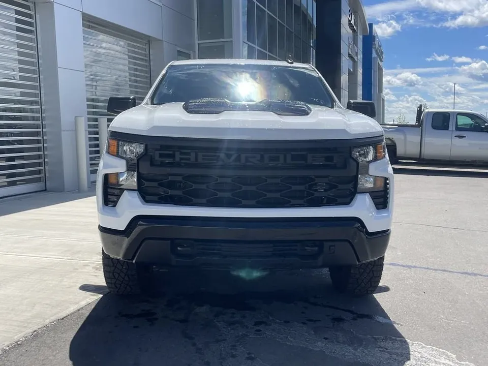Chevrolet Silverado 1500 2026 photo 2