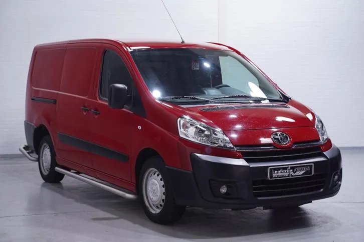 Toyota Proace 2015 photo 2