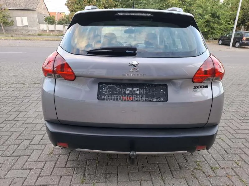 Peugeot 2008 2015 photo 5