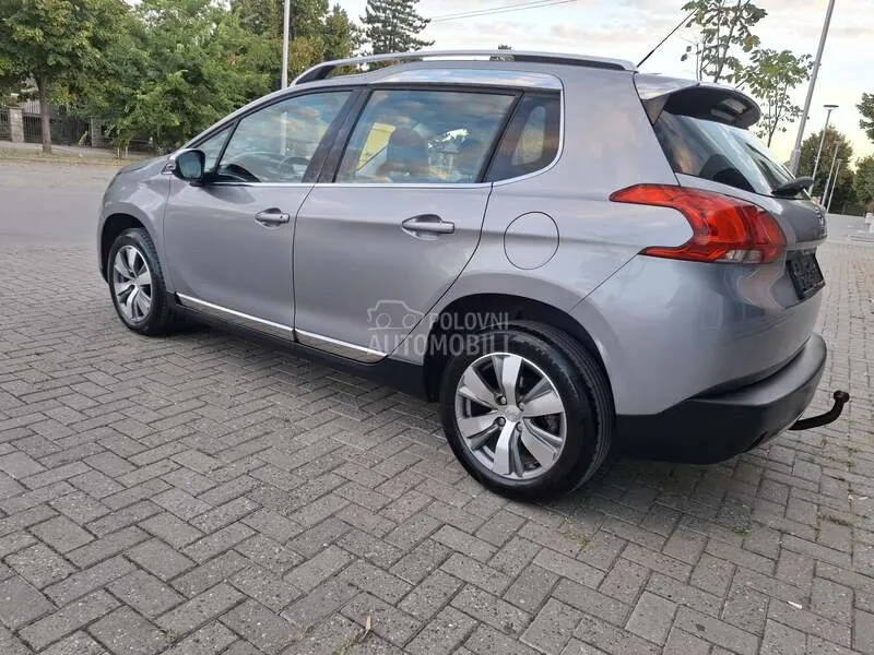 Peugeot 2008 2015 photo 4