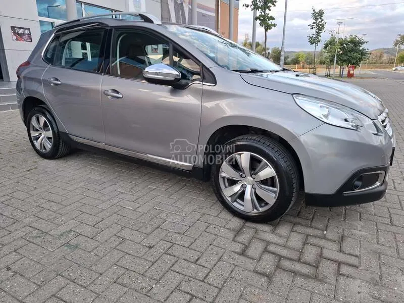 Peugeot 2008 2015 photo 3