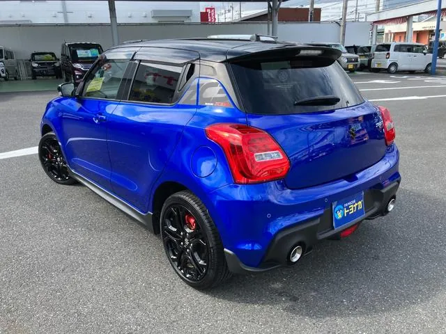 Suzuki Swift Sport 2025 photo 5