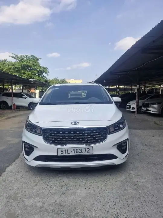 Kia Sedona 2019 photo 2