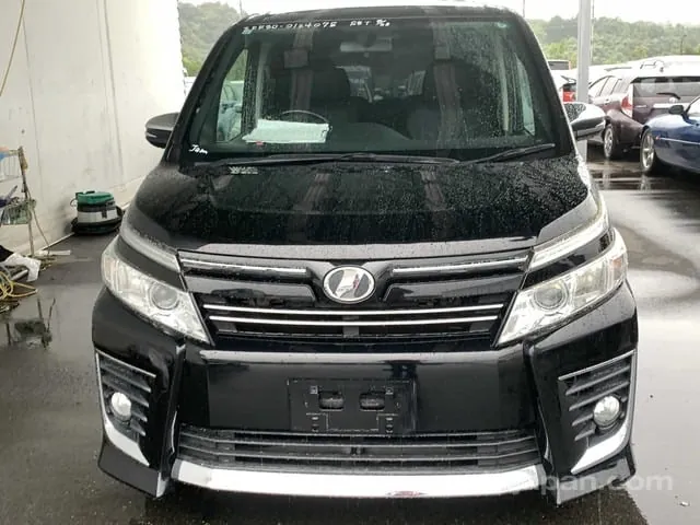 Toyota Voxy Zs 2015 photo 5