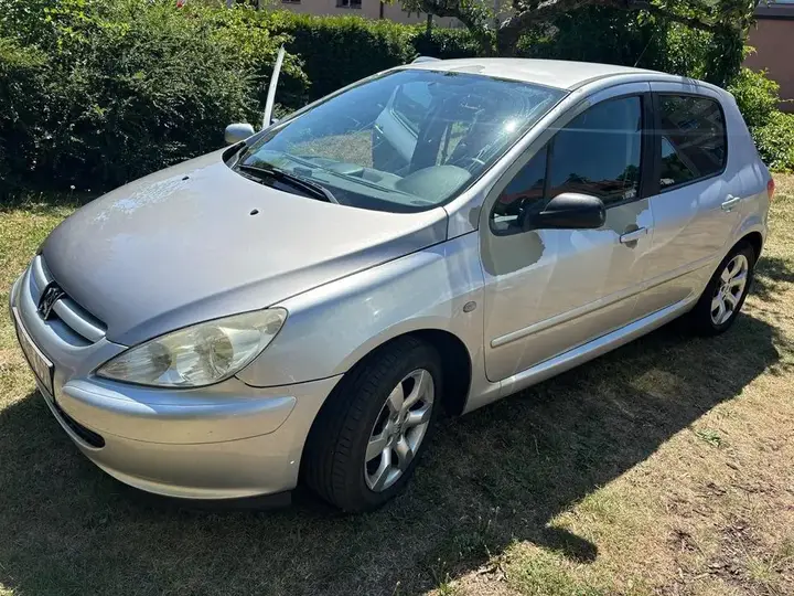 Peugeot 307