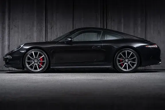 Porsche 911 Carrera 4S 2012 photo 2