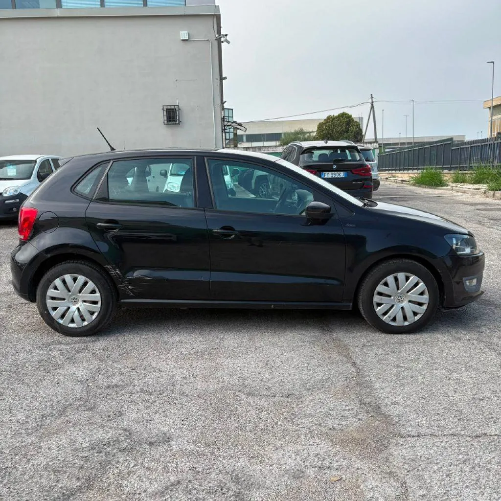 Volkswagen Polo 2009 photo 2