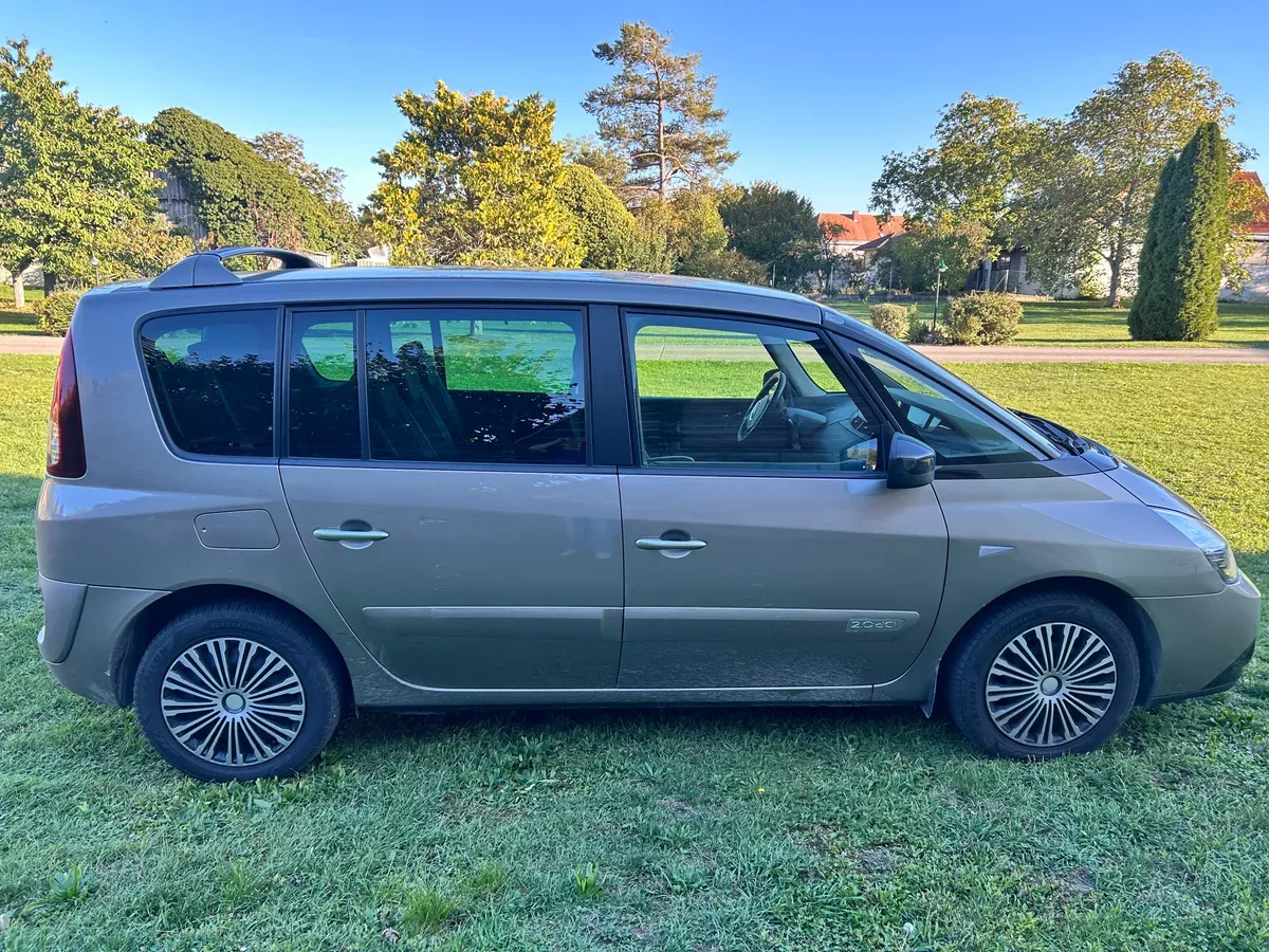 Renault Espace 2013 photo 3