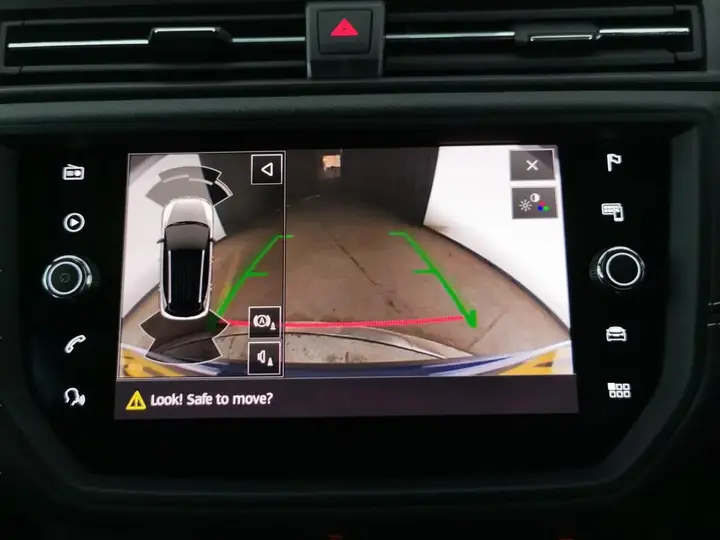 Seat Arona 2019 photo 5