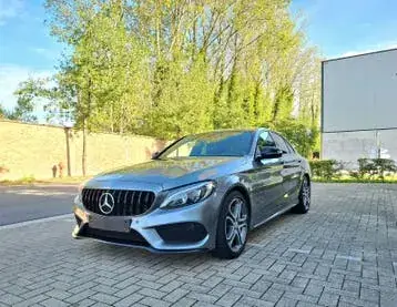 Mercedes-Benz C200