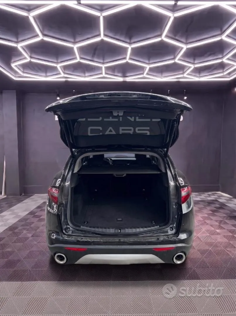 Alfa Romeo Stelvio 2021 photo 3