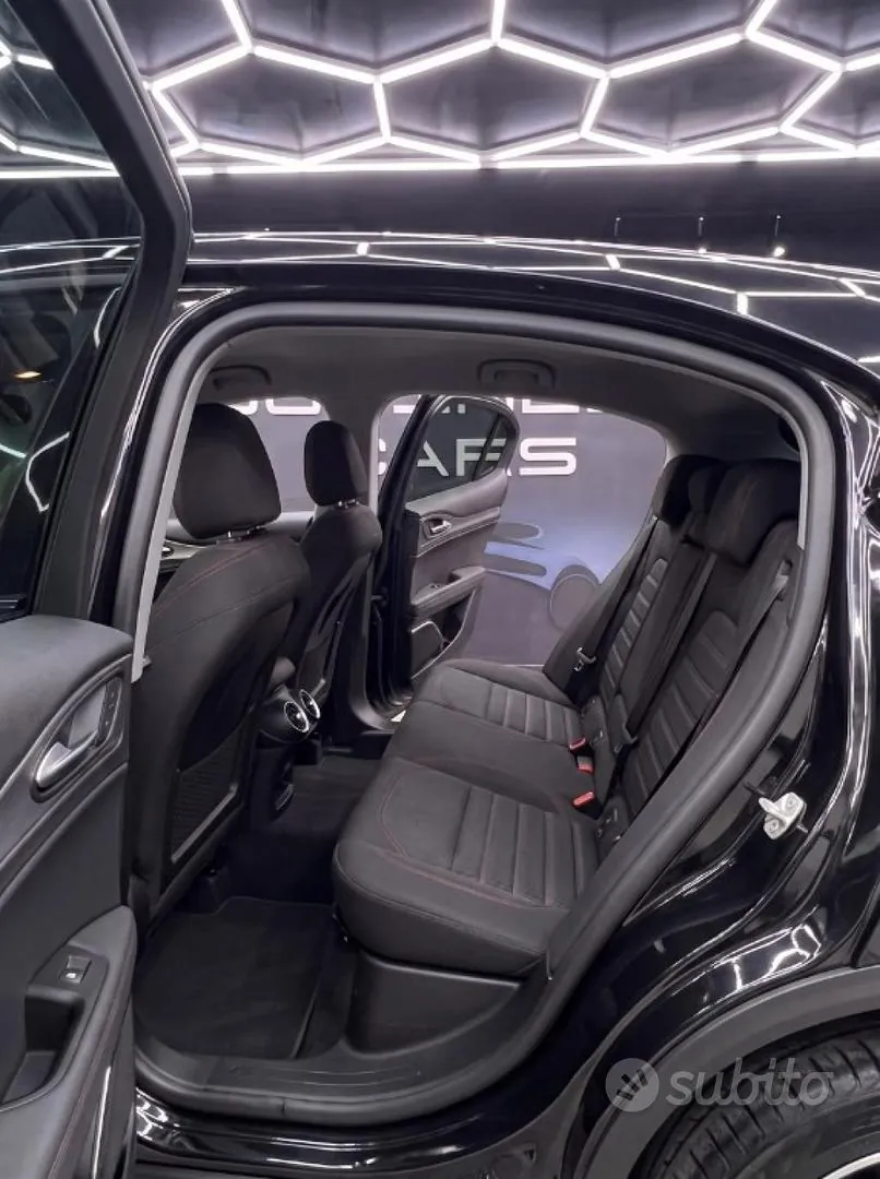 Alfa Romeo Stelvio 2021 photo 5