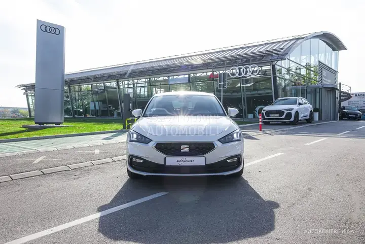 Seat Leon 2022 photo 2