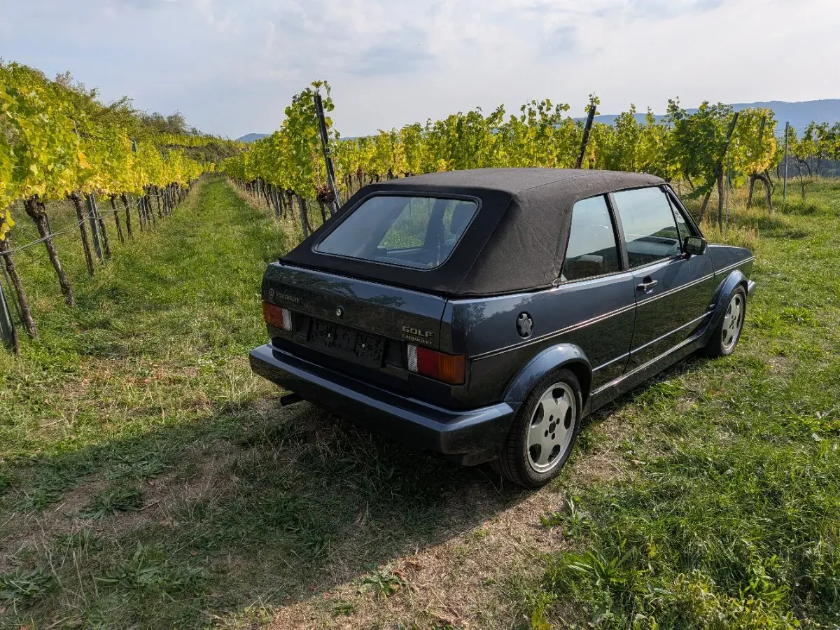 Volkswagen Golf 1990 photo 2