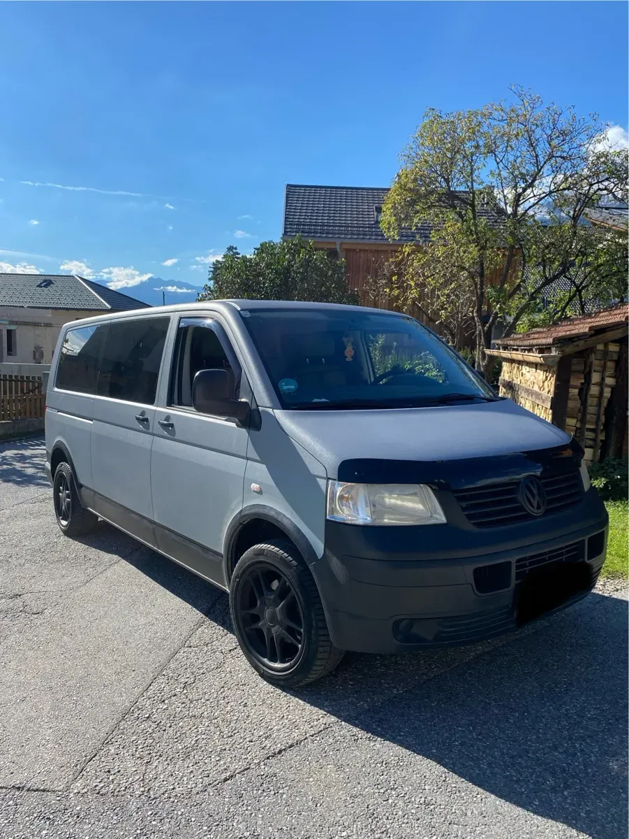 Volkswagen T5 2007 photo 2