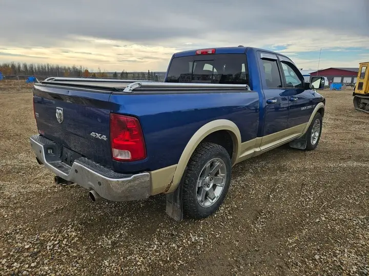 Dodge Ram 1500 2011 photo 4