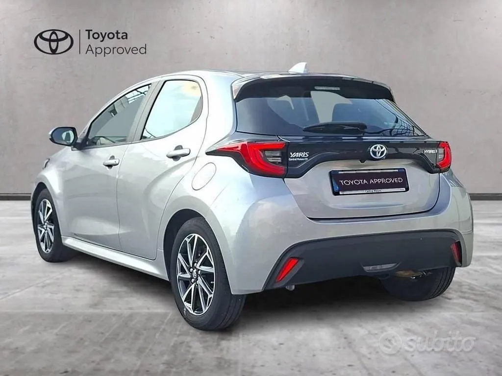 Toyota Yaris 2022 photo 3