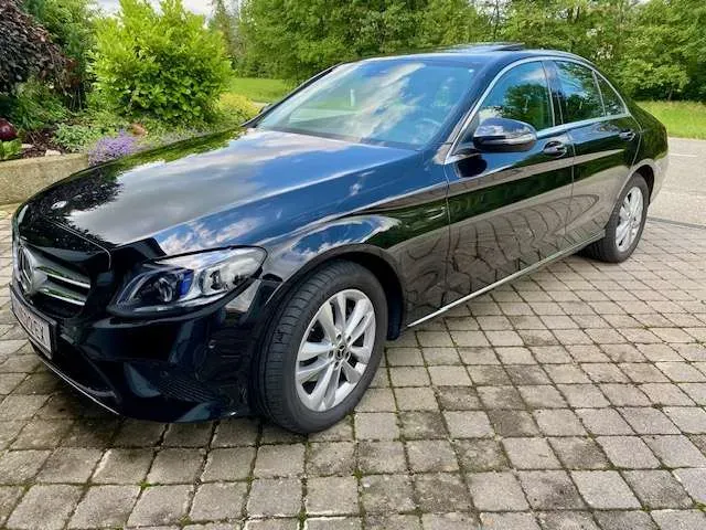 Mercedes-Benz C-Class 2019 photo 2